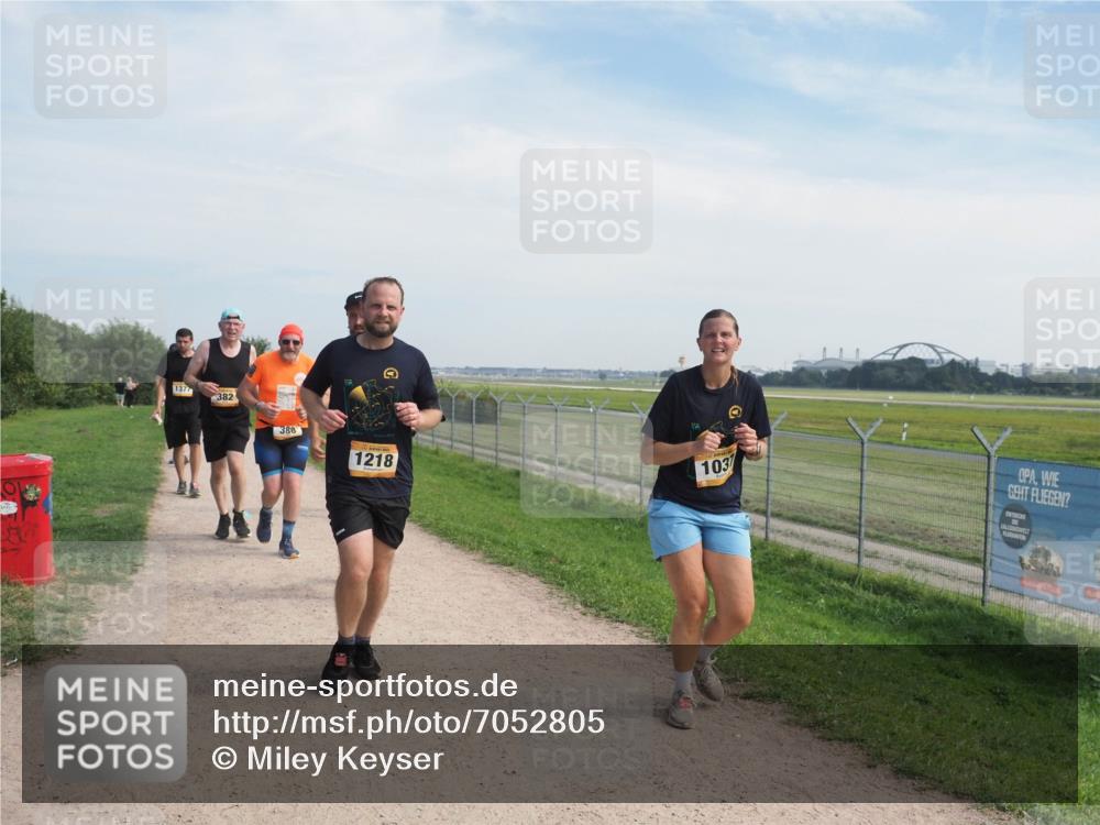 08.09.2024 - Airport Race Miley Keyser http://msf.ph/oto/7052805 08.09.2024 12:34:52 Laufen 1377, 382, 388, 1218, 103 meine-sportfotos.de