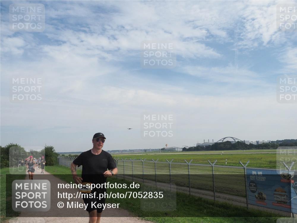 08.09.2024 - Airport Race Miley Keyser http://msf.ph/oto/7052835 08.09.2024 12:35:02 Laufen 463 meine-sportfotos.de