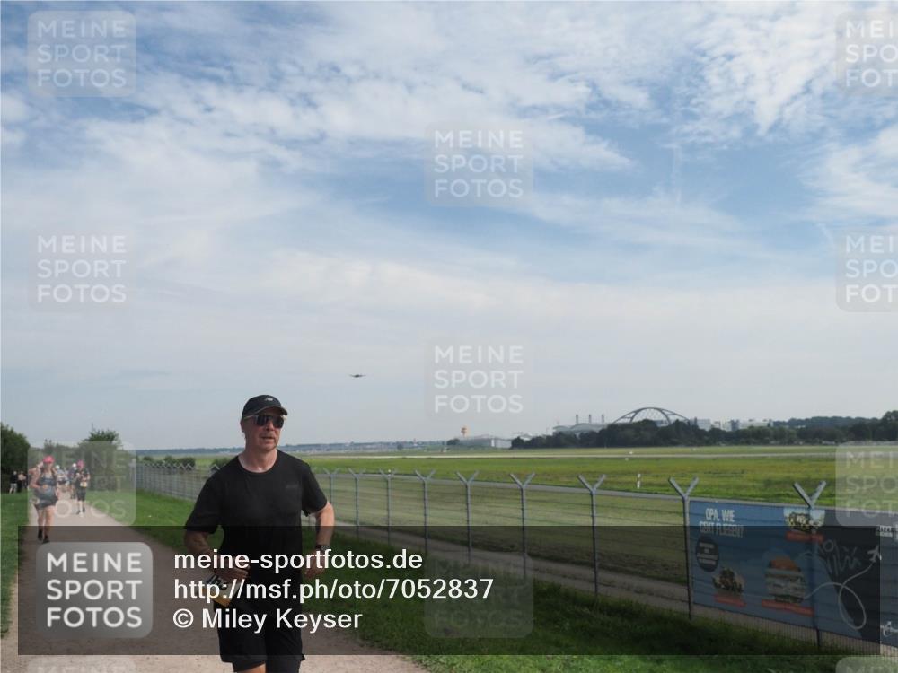 08.09.2024 - Airport Race Miley Keyser http://msf.ph/oto/7052837 08.09.2024 12:35:02 Laufen 63 meine-sportfotos.de