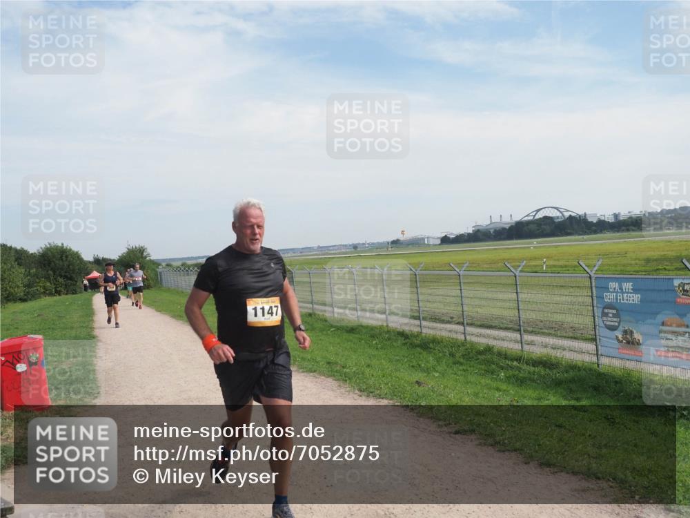 08.09.2024 - Airport Race Miley Keyser http://msf.ph/oto/7052875 08.09.2024 12:35:23 Laufen 1147 meine-sportfotos.de