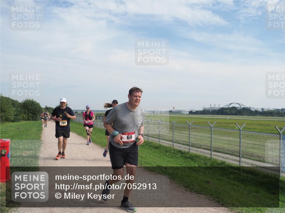 08.09.2024 - Airport Race Miley Keyser http://msf.ph/oto/7052913 08.09.2024 12:35:49 Laufen 769, 12, 69 meine-sportfotos.de