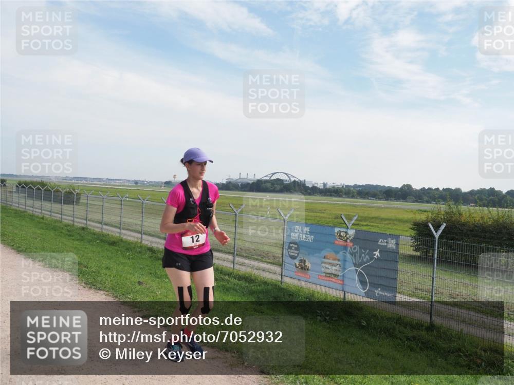 08.09.2024 - Airport Race Miley Keyser http://msf.ph/oto/7052932 08.09.2024 12:35:53 Laufen 12 meine-sportfotos.de