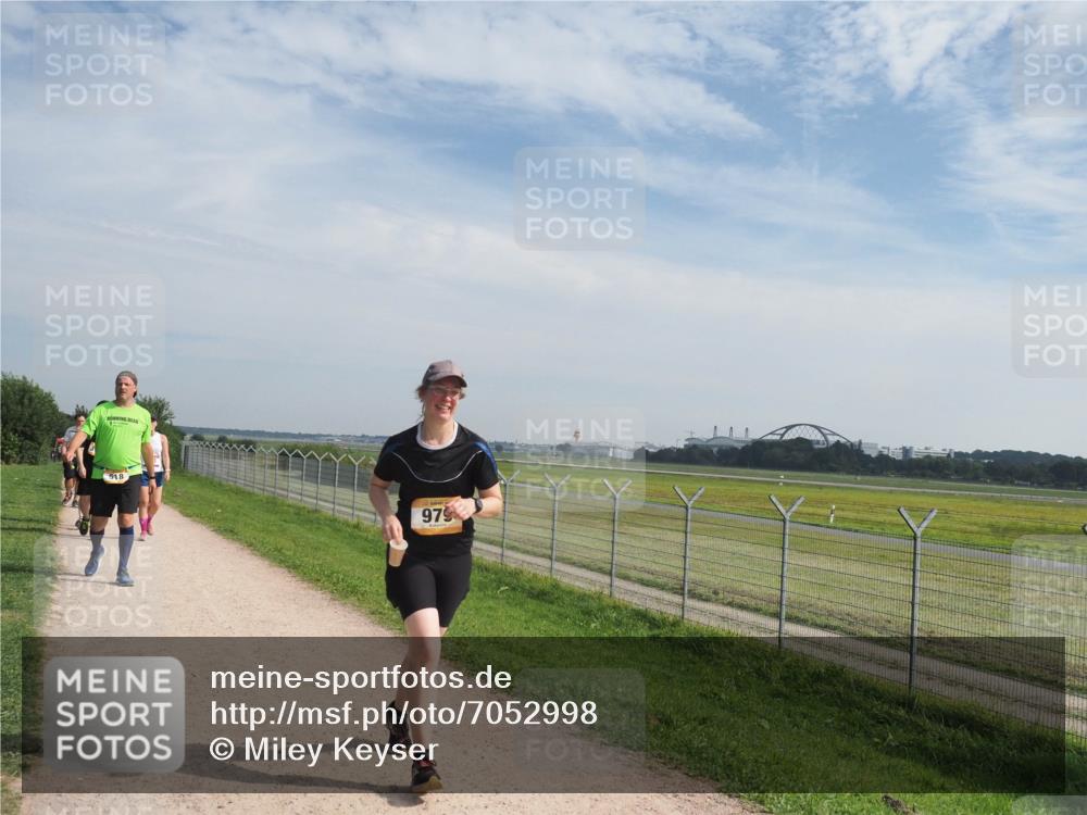 08.09.2024 - Airport Race Miley Keyser http://msf.ph/oto/7052998 08.09.2024 12:36:37 Laufen 979 meine-sportfotos.de