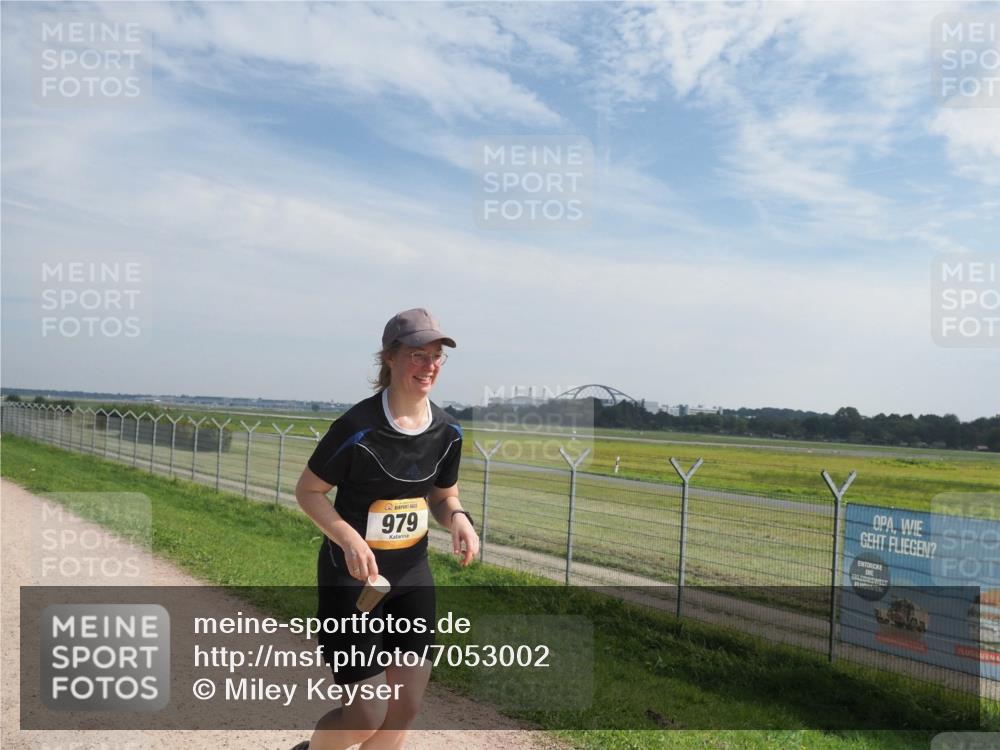 08.09.2024 - Airport Race Miley Keyser http://msf.ph/oto/7053002 08.09.2024 12:36:38 Laufen 979 meine-sportfotos.de