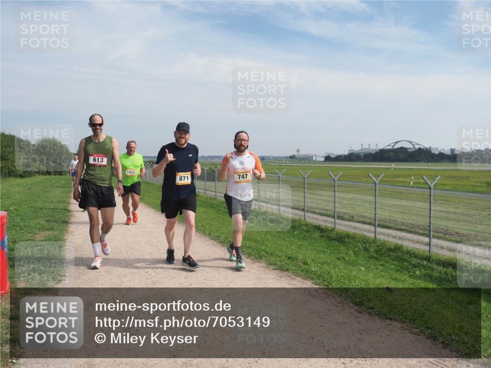 08.09.2024 - Airport Race Miley Keyser http://msf.ph/oto/7053149 08.09.2024 12:37:34 Laufen 613, 1052, 871, 747 meine-sportfotos.de