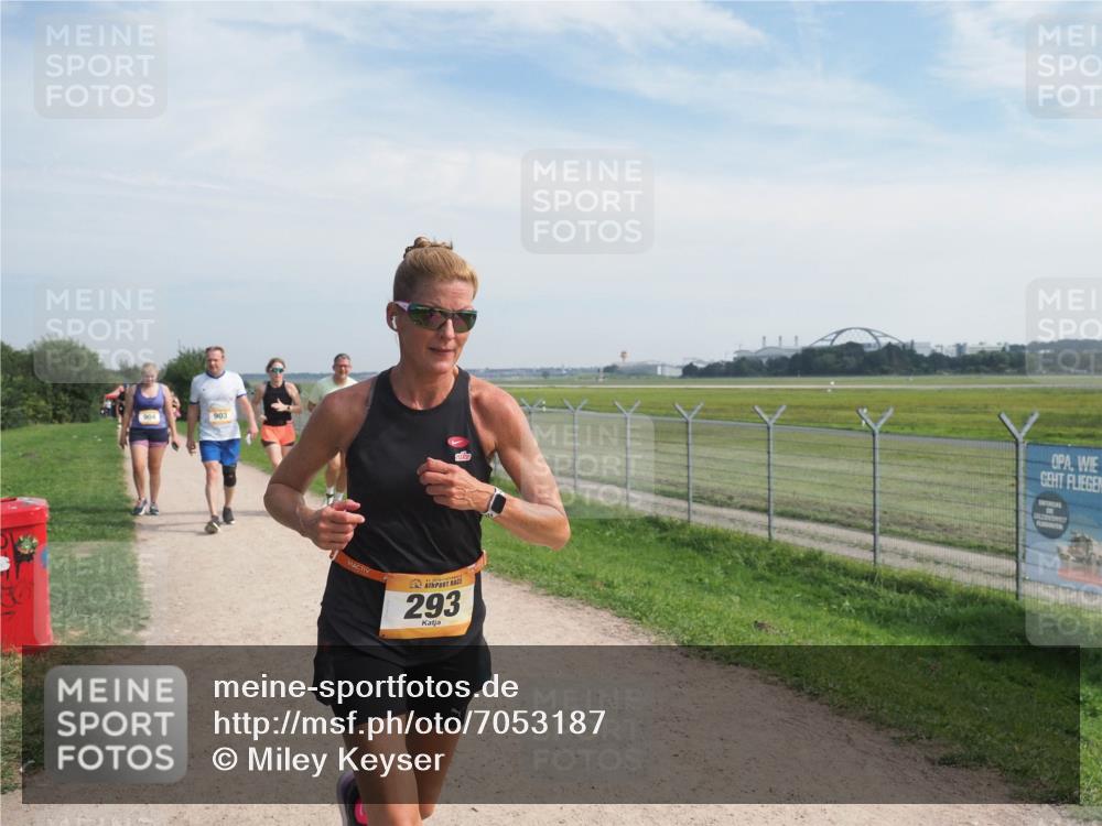 08.09.2024 - Airport Race Miley Keyser http://msf.ph/oto/7053187 08.09.2024 12:37:49 Laufen 904, 903, 293 meine-sportfotos.de