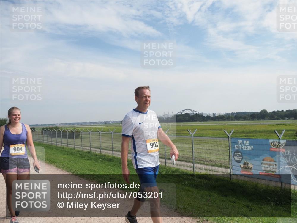 08.09.2024 - Airport Race Miley Keyser http://msf.ph/oto/7053201 08.09.2024 12:37:55 Laufen 904, 903 meine-sportfotos.de