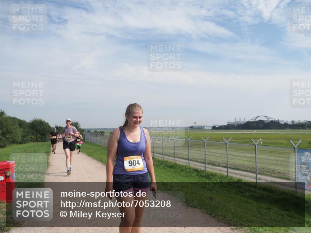 08.09.2024 - Airport Race Miley Keyser http://msf.ph/oto/7053208 08.09.2024 12:37:56 Laufen 1502, 904 meine-sportfotos.de