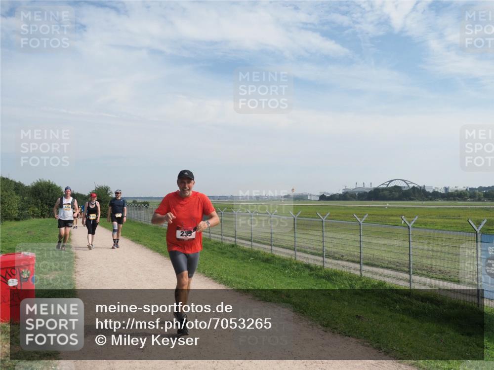 08.09.2024 - Airport Race Miley Keyser http://msf.ph/oto/7053265 08.09.2024 12:38:21 Laufen 19, 235 meine-sportfotos.de