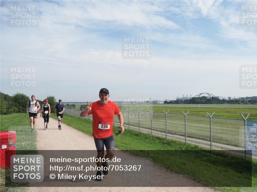 08.09.2024 - Airport Race Miley Keyser http://msf.ph/oto/7053267 08.09.2024 12:38:21 Laufen 1039, 1418, 235 meine-sportfotos.de