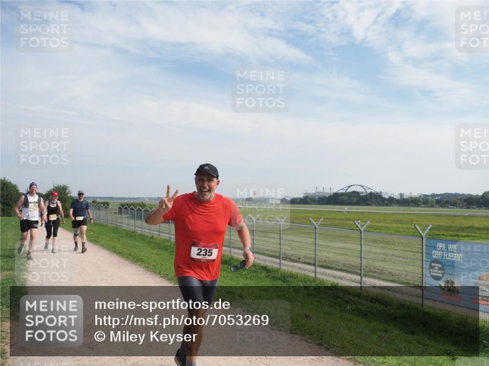 08.09.2024 - Airport Race Miley Keyser http://msf.ph/oto/7053269 08.09.2024 12:38:22 Laufen 1039, 1418, 235 meine-sportfotos.de