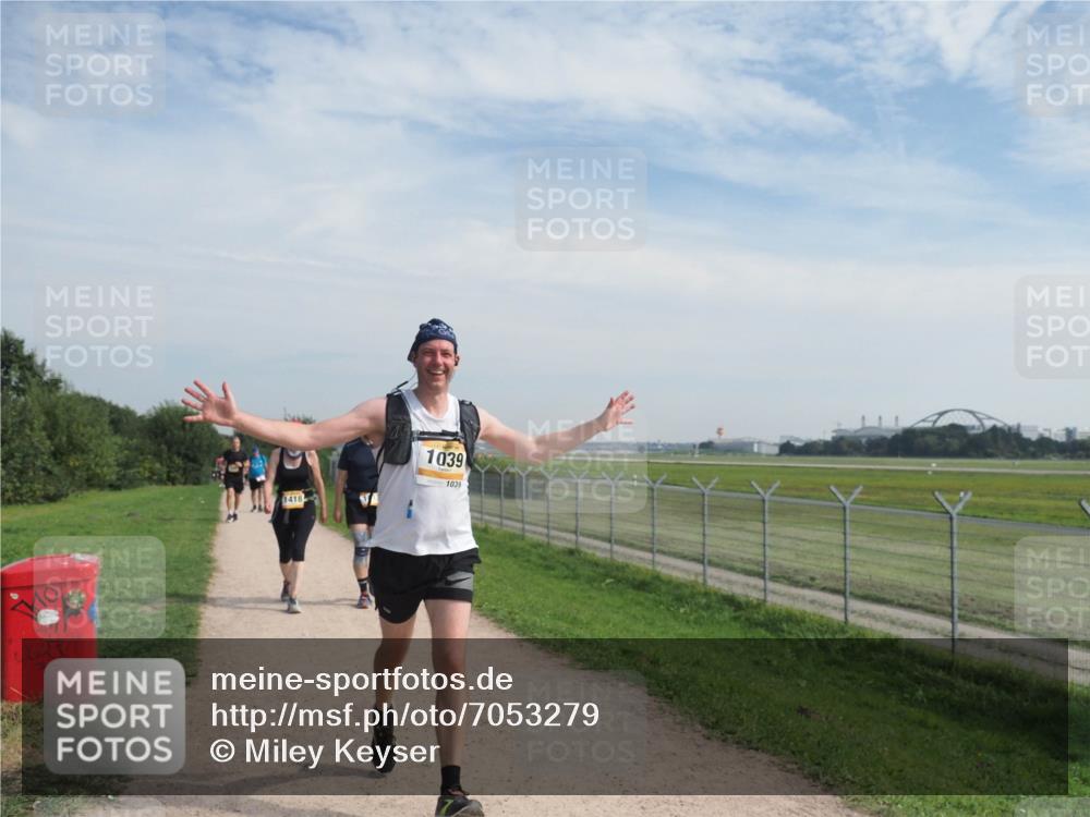 08.09.2024 - Airport Race Miley Keyser http://msf.ph/oto/7053279 08.09.2024 12:38:24 Laufen 1418, 1039, 1039 meine-sportfotos.de
