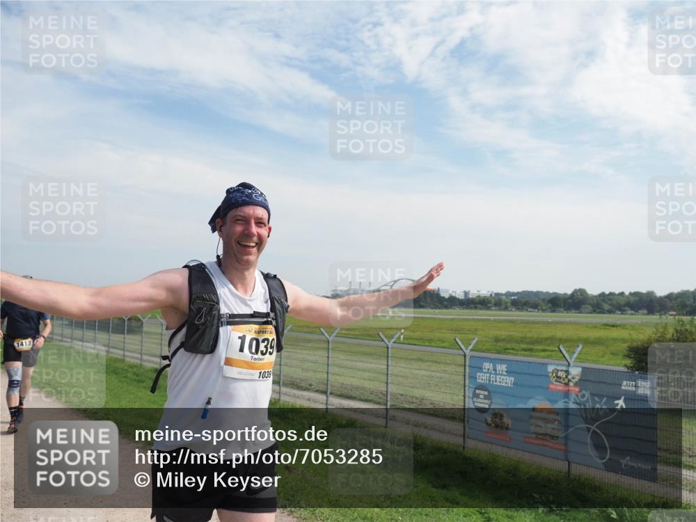 08.09.2024 - Airport Race Miley Keyser http://msf.ph/oto/7053285 08.09.2024 12:38:25 Laufen 1413, 1039, 1039 meine-sportfotos.de