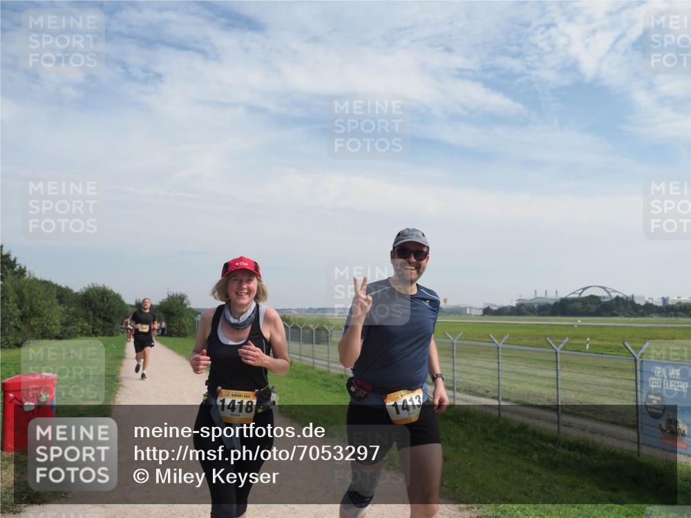 08.09.2024 - Airport Race Miley Keyser http://msf.ph/oto/7053297 08.09.2024 12:38:28 Laufen 1418, 1413 meine-sportfotos.de