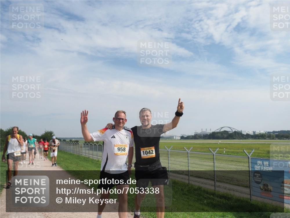 08.09.2024 - Airport Race Miley Keyser http://msf.ph/oto/7053338 08.09.2024 12:38:54 Laufen 895, 958, 1042 meine-sportfotos.de