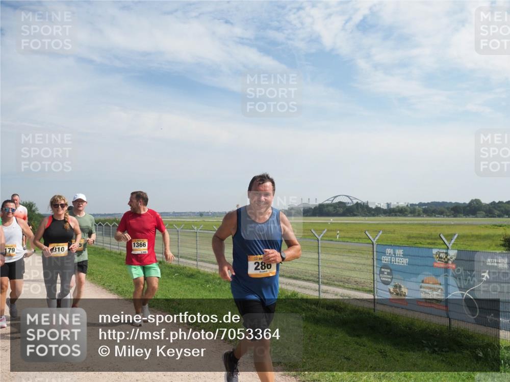 08.09.2024 - Airport Race Miley Keyser http://msf.ph/oto/7053364 08.09.2024 12:39:03 Laufen 179, 310, 1366, 1366, 280 meine-sportfotos.de