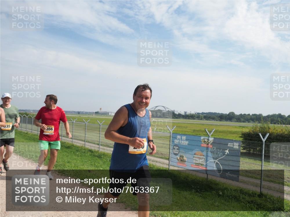 08.09.2024 - Airport Race Miley Keyser http://msf.ph/oto/7053367 08.09.2024 12:39:04 Laufen 335, 366, 1366 meine-sportfotos.de