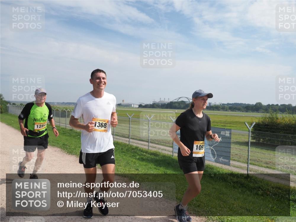 08.09.2024 - Airport Race Miley Keyser http://msf.ph/oto/7053405 08.09.2024 12:39:14 Laufen 1284, 1368, 1091, 105, 29 meine-sportfotos.de