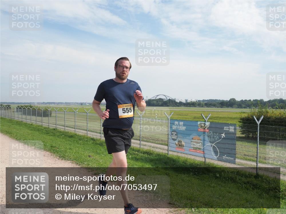 08.09.2024 - Airport Race Miley Keyser http://msf.ph/oto/7053497 08.09.2024 12:39:54 Laufen 555 meine-sportfotos.de