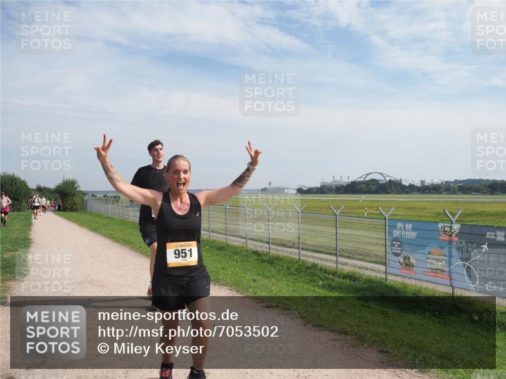 08.09.2024 - Airport Race Miley Keyser http://msf.ph/oto/7053502 08.09.2024 12:39:57 Laufen 951 meine-sportfotos.de