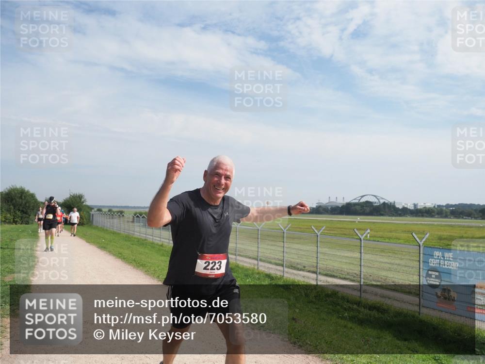 08.09.2024 - Airport Race Miley Keyser http://msf.ph/oto/7053580 08.09.2024 12:40:45 Laufen 223 meine-sportfotos.de