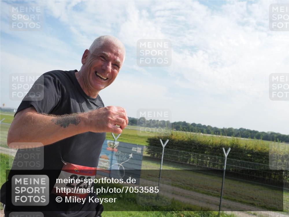 08.09.2024 - Airport Race Miley Keyser http://msf.ph/oto/7053585 08.09.2024 12:40:45 Laufen 223 meine-sportfotos.de