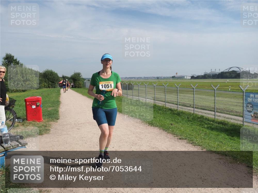 08.09.2024 - Airport Race Miley Keyser http://msf.ph/oto/7053644 08.09.2024 12:41:19 Laufen 1051 meine-sportfotos.de