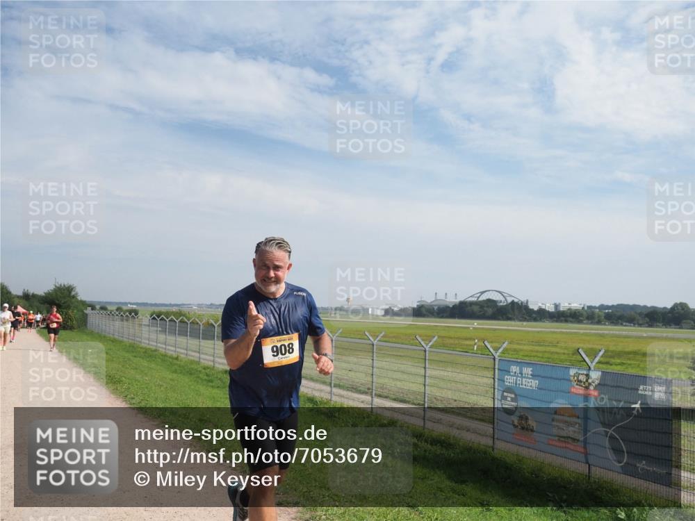08.09.2024 - Airport Race Miley Keyser http://msf.ph/oto/7053679 08.09.2024 12:41:42 Laufen 908 meine-sportfotos.de