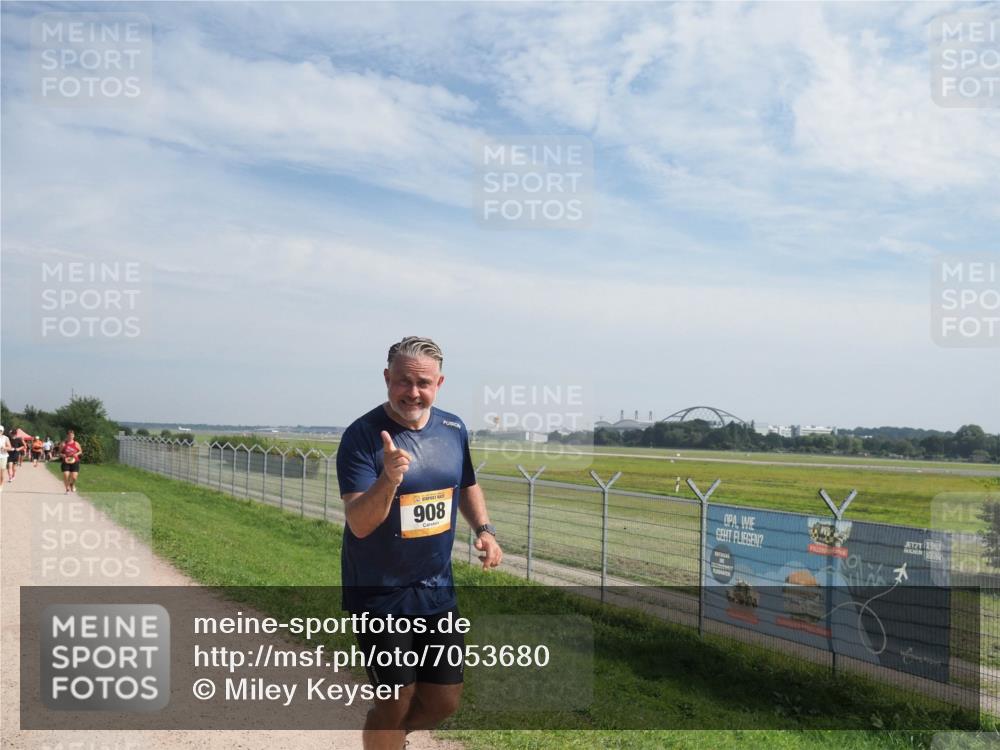 08.09.2024 - Airport Race Miley Keyser http://msf.ph/oto/7053680 08.09.2024 12:41:42 Laufen 908 meine-sportfotos.de