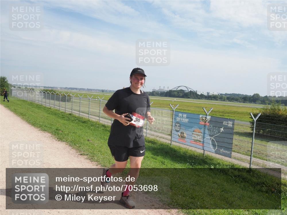 08.09.2024 - Airport Race Miley Keyser http://msf.ph/oto/7053698 08.09.2024 12:41:57 Laufen 30 meine-sportfotos.de