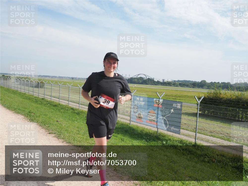 08.09.2024 - Airport Race Miley Keyser http://msf.ph/oto/7053700 08.09.2024 12:41:57 Laufen 39 meine-sportfotos.de