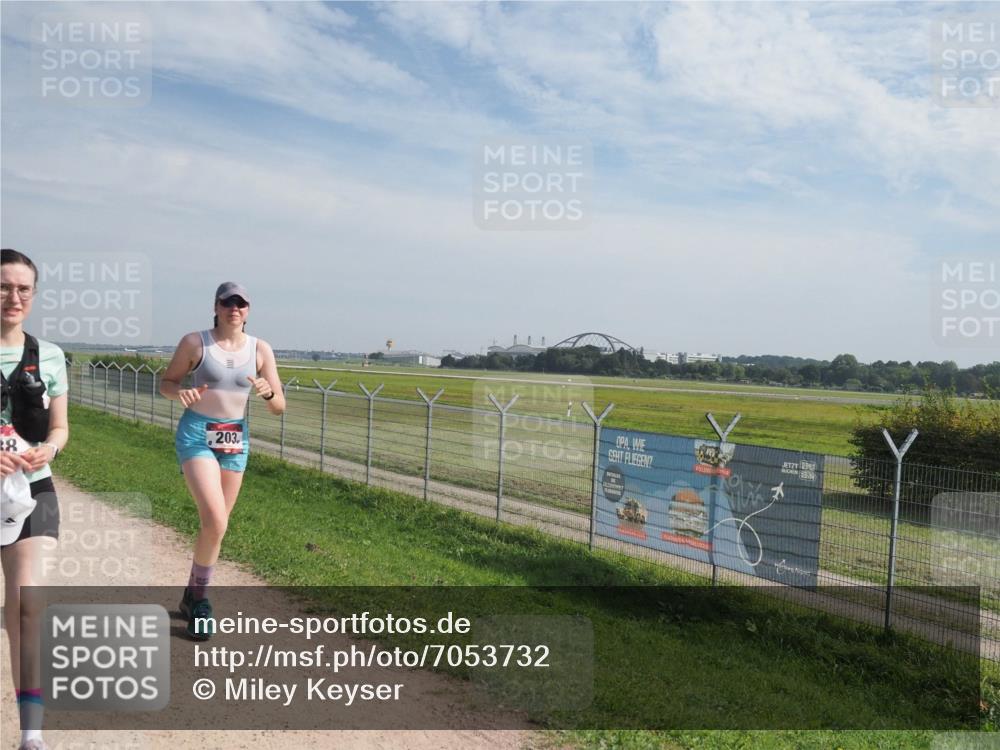 08.09.2024 - Airport Race Miley Keyser http://msf.ph/oto/7053732 08.09.2024 12:42:23 Laufen 38, 203 meine-sportfotos.de