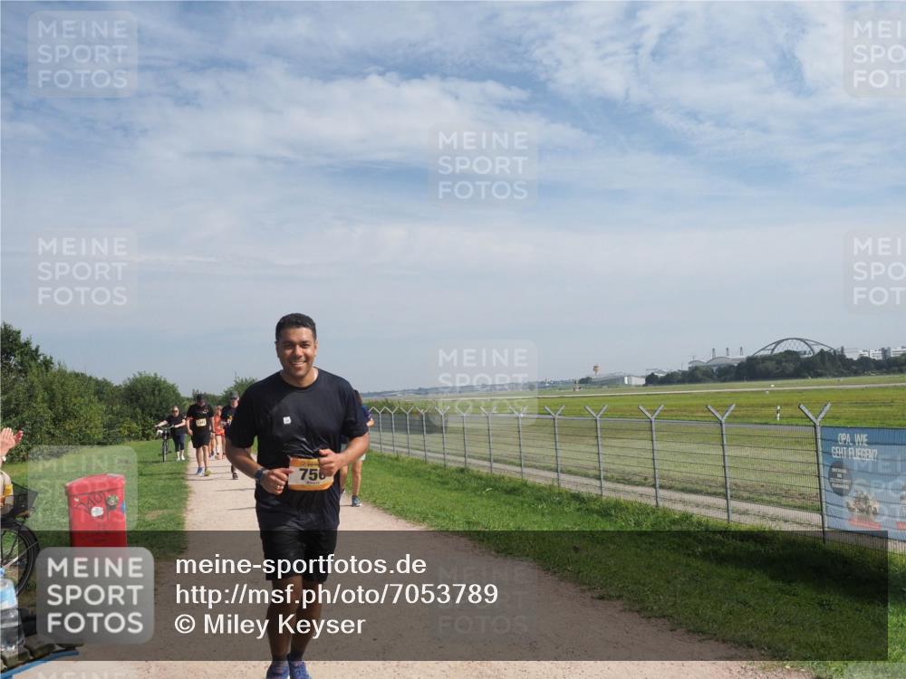 08.09.2024 - Airport Race Miley Keyser http://msf.ph/oto/7053789 08.09.2024 12:42:48 Laufen 756 meine-sportfotos.de