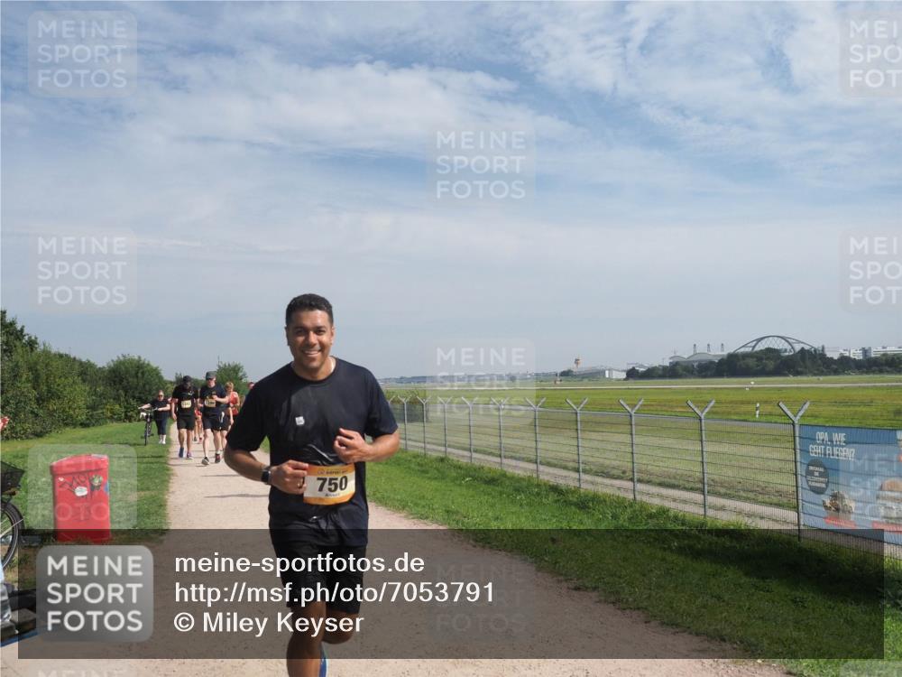 08.09.2024 - Airport Race Miley Keyser http://msf.ph/oto/7053791 08.09.2024 12:42:48 Laufen 750 meine-sportfotos.de