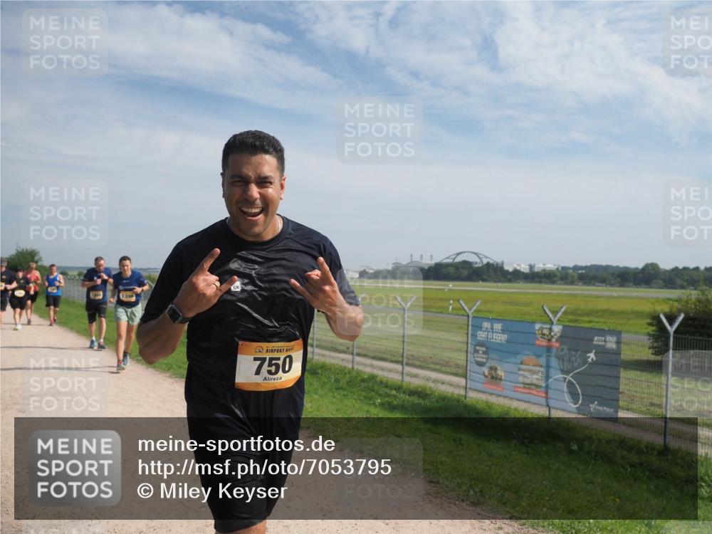 08.09.2024 - Airport Race Miley Keyser http://msf.ph/oto/7053795 08.09.2024 12:42:49 Laufen 1200, 1396, 750 meine-sportfotos.de