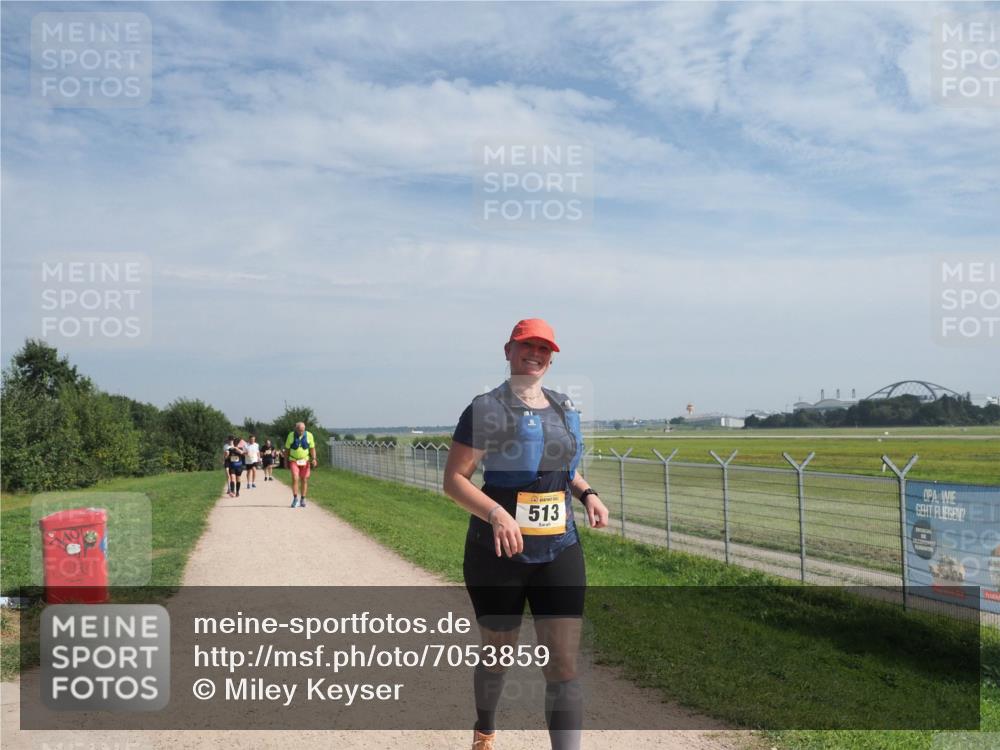 08.09.2024 - Airport Race Miley Keyser http://msf.ph/oto/7053859 08.09.2024 12:43:19 Laufen 513 meine-sportfotos.de