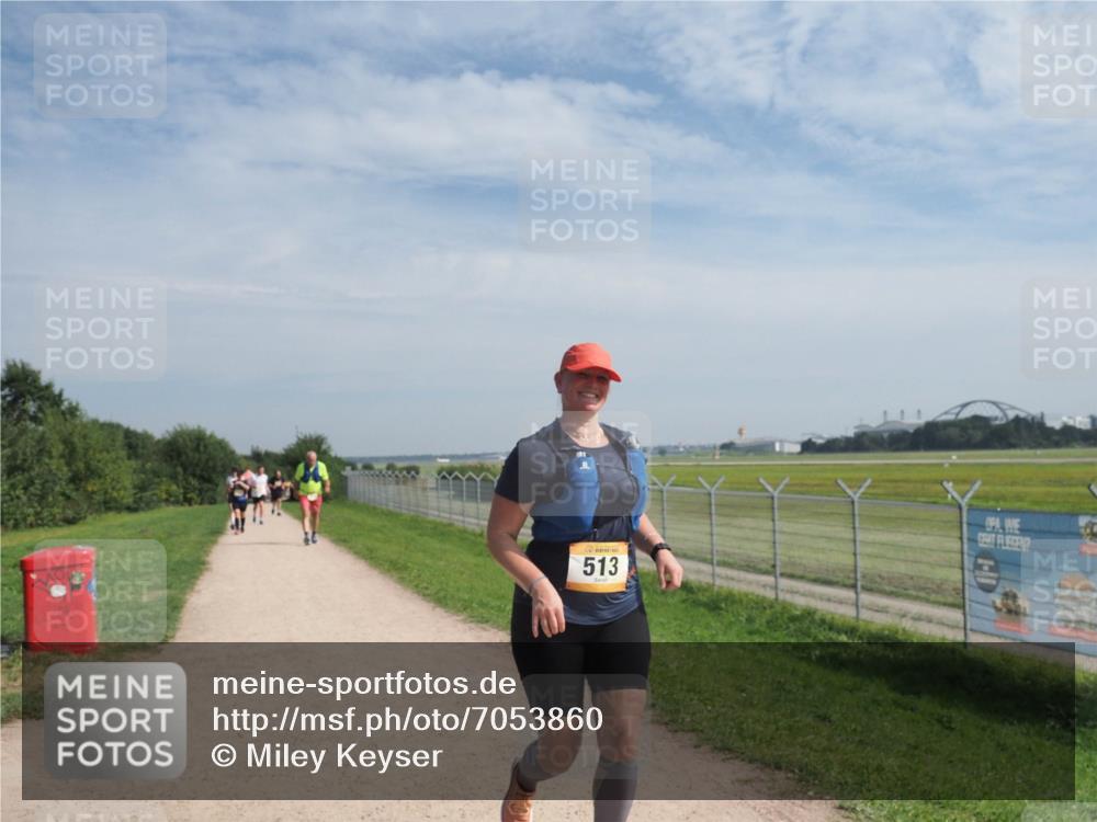 08.09.2024 - Airport Race Miley Keyser http://msf.ph/oto/7053860 08.09.2024 12:43:19 Laufen 513 meine-sportfotos.de