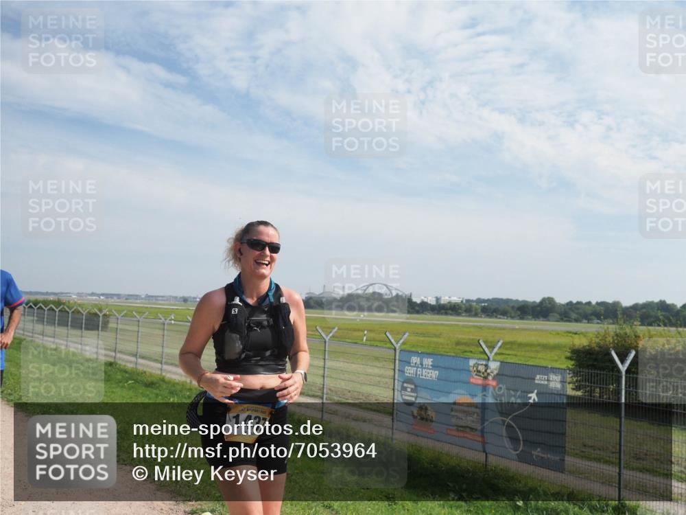 08.09.2024 - Airport Race Miley Keyser http://msf.ph/oto/7053964 08.09.2024 12:44:22 Laufen 1437 meine-sportfotos.de