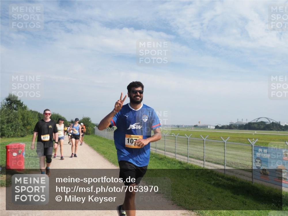 08.09.2024 - Airport Race Miley Keyser http://msf.ph/oto/7053970 08.09.2024 12:44:24 Laufen 815, 797, 107 meine-sportfotos.de