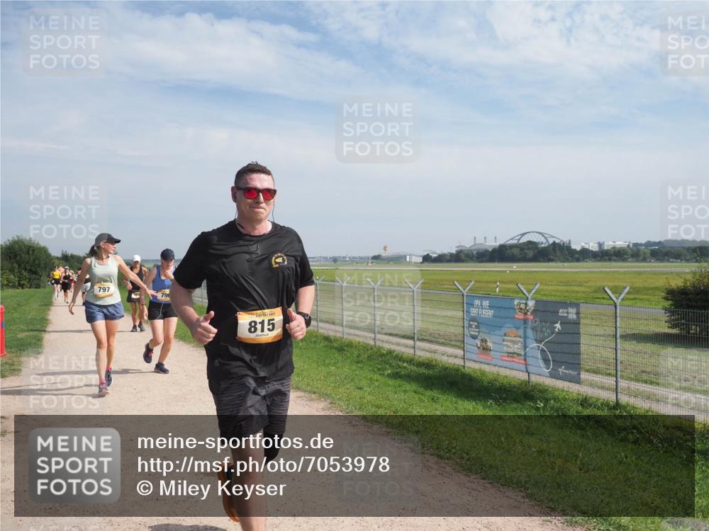 08.09.2024 - Airport Race Miley Keyser http://msf.ph/oto/7053978 08.09.2024 12:44:28 Laufen 797, 796, 815 meine-sportfotos.de