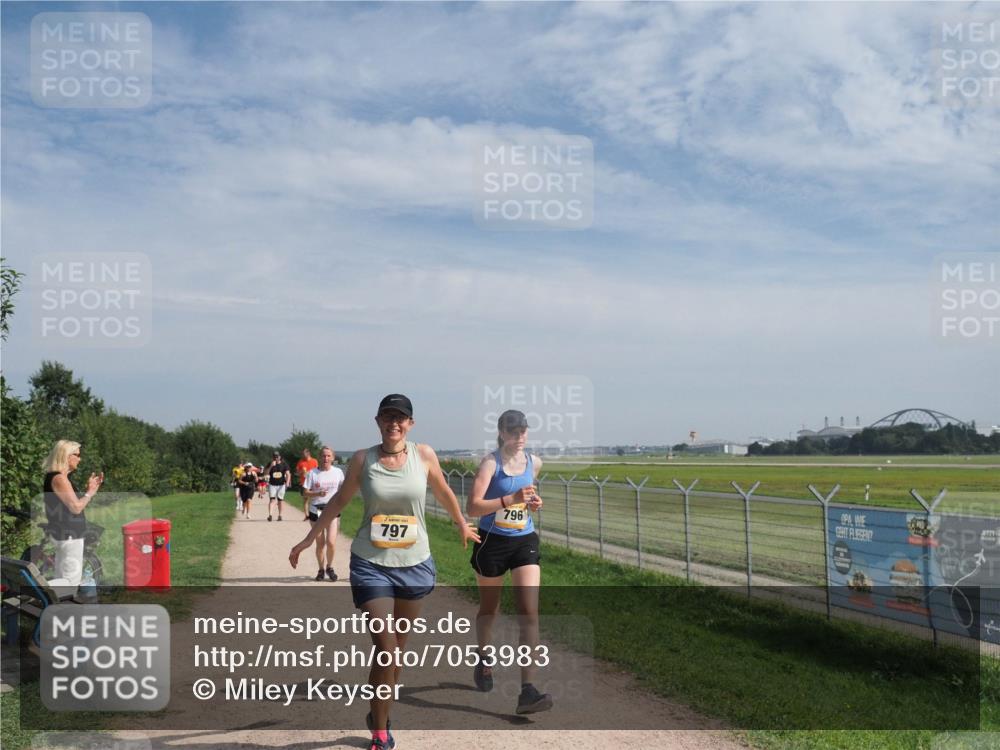 08.09.2024 - Airport Race Miley Keyser http://msf.ph/oto/7053983 08.09.2024 12:44:30 Laufen 796, 797 meine-sportfotos.de