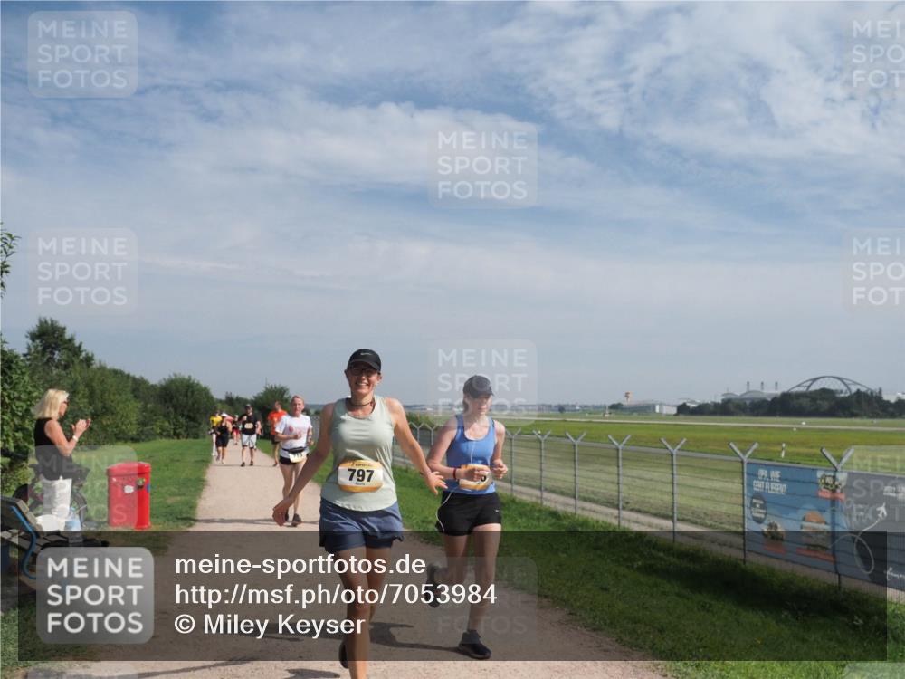 08.09.2024 - Airport Race Miley Keyser http://msf.ph/oto/7053984 08.09.2024 12:44:30 Laufen 797 meine-sportfotos.de