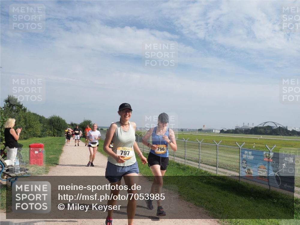 08.09.2024 - Airport Race Miley Keyser http://msf.ph/oto/7053985 08.09.2024 12:44:30 Laufen 797, 796 meine-sportfotos.de