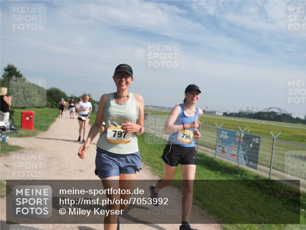 08.09.2024 - Airport Race Miley Keyser http://msf.ph/oto/7053992 08.09.2024 12:44:31 Laufen 797, 796 meine-sportfotos.de