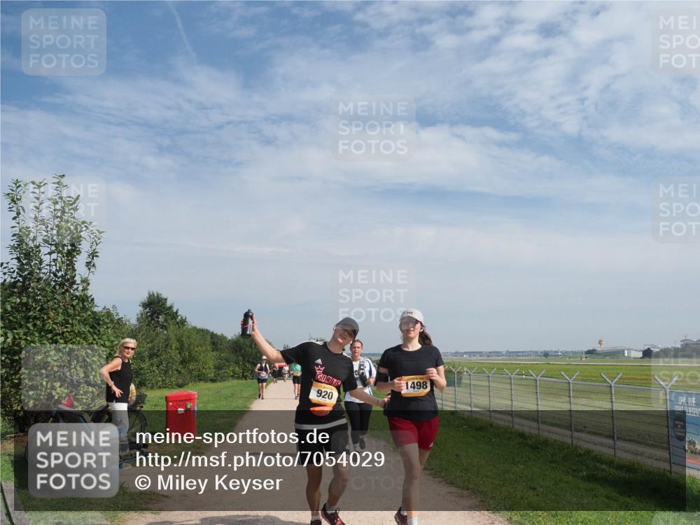 08.09.2024 - Airport Race Miley Keyser http://msf.ph/oto/7054029 08.09.2024 12:44:49 Laufen 920, 1498 meine-sportfotos.de