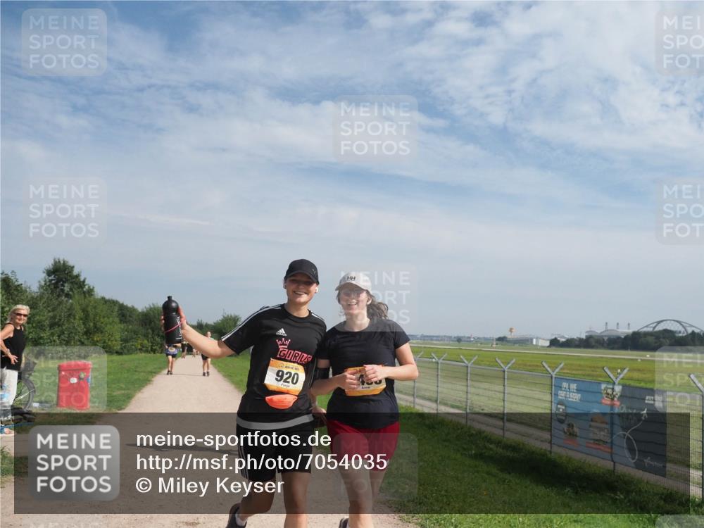 08.09.2024 - Airport Race Miley Keyser http://msf.ph/oto/7054035 08.09.2024 12:44:50 Laufen 920 meine-sportfotos.de