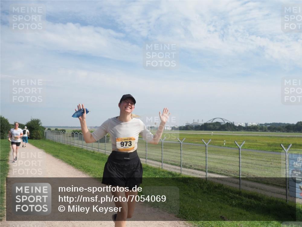 08.09.2024 - Airport Race Miley Keyser http://msf.ph/oto/7054069 08.09.2024 12:45:14 Laufen 973 meine-sportfotos.de