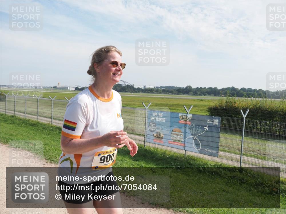 08.09.2024 - Airport Race Miley Keyser http://msf.ph/oto/7054084 08.09.2024 12:45:21 Laufen 900 meine-sportfotos.de