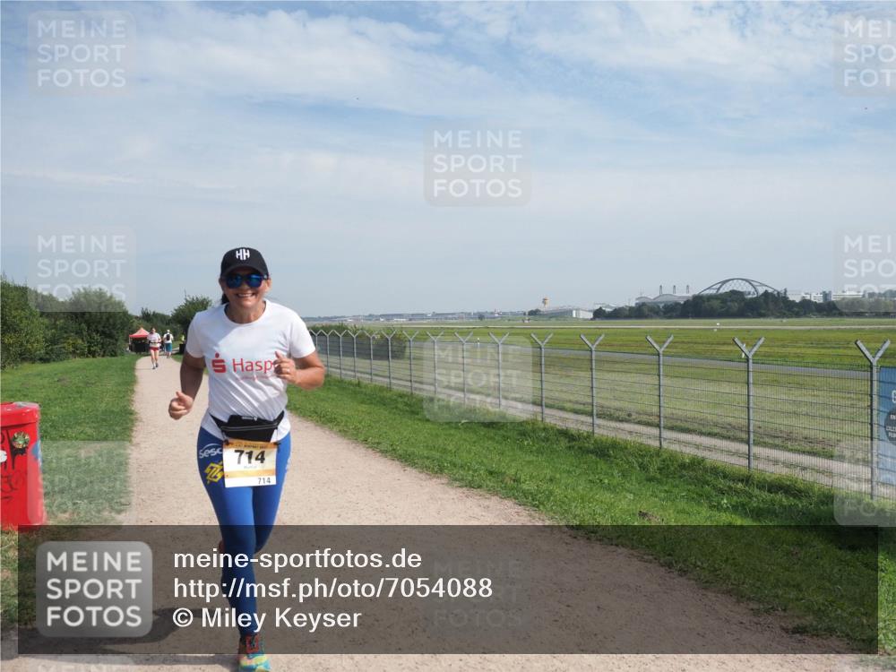 08.09.2024 - Airport Race Miley Keyser http://msf.ph/oto/7054088 08.09.2024 12:45:26 Laufen 714, 714 meine-sportfotos.de