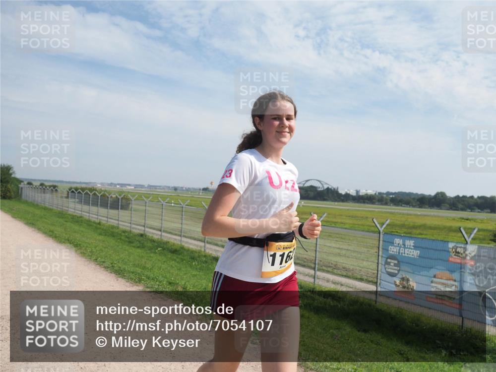 08.09.2024 - Airport Race Miley Keyser http://msf.ph/oto/7054107 08.09.2024 12:45:41 Laufen 116 meine-sportfotos.de